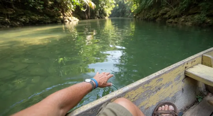 Il Río Dulce visto dalla lancia